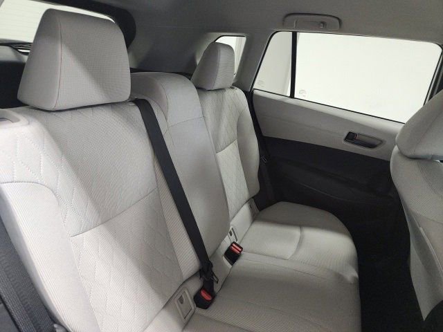 2022 Toyota Corolla Cross LE photo 15