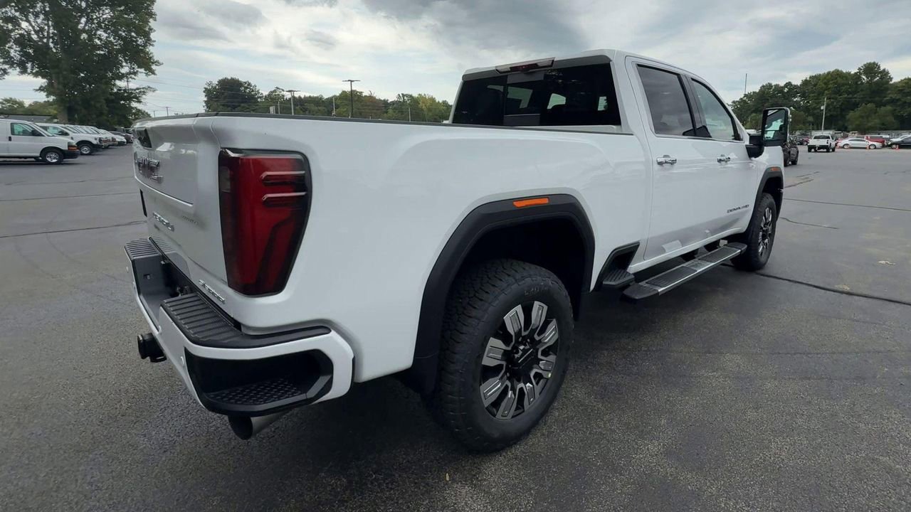 2026 Gmc Sierra 2500 HD Denali photo 8