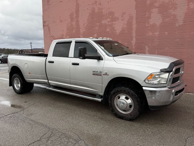 2017 Ram 3500 Tradesman photo 2