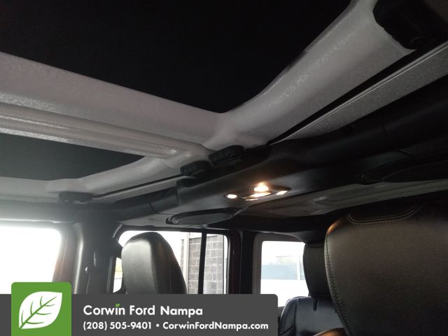 2021 Jeep Wrangler Unlimited Sahara Altitude photo 22