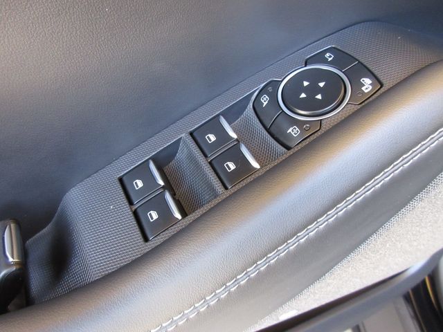 2025 Ford Mustang Mach-E Premium photo 9