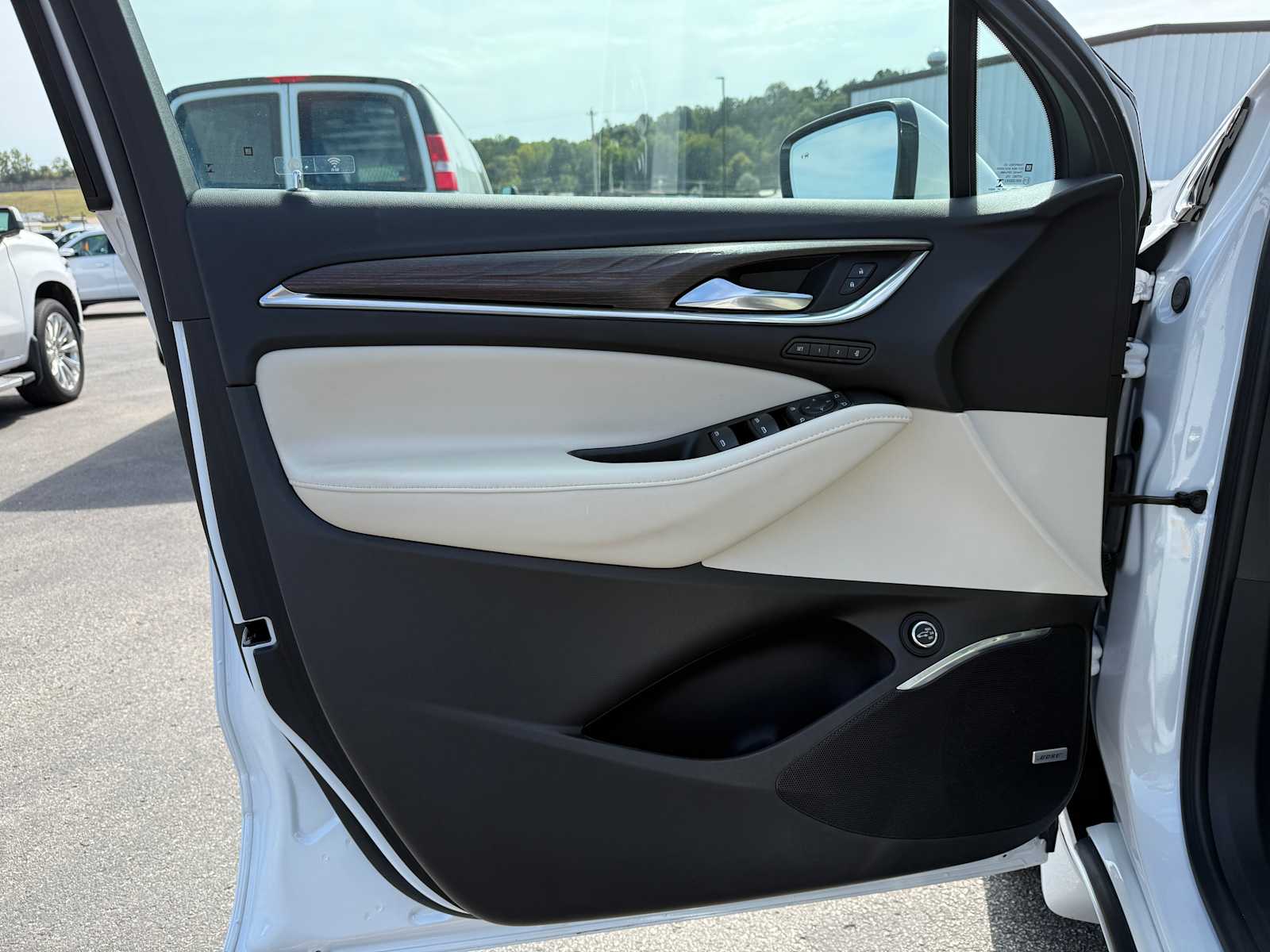 2023 Buick Enclave Avenir photo 15