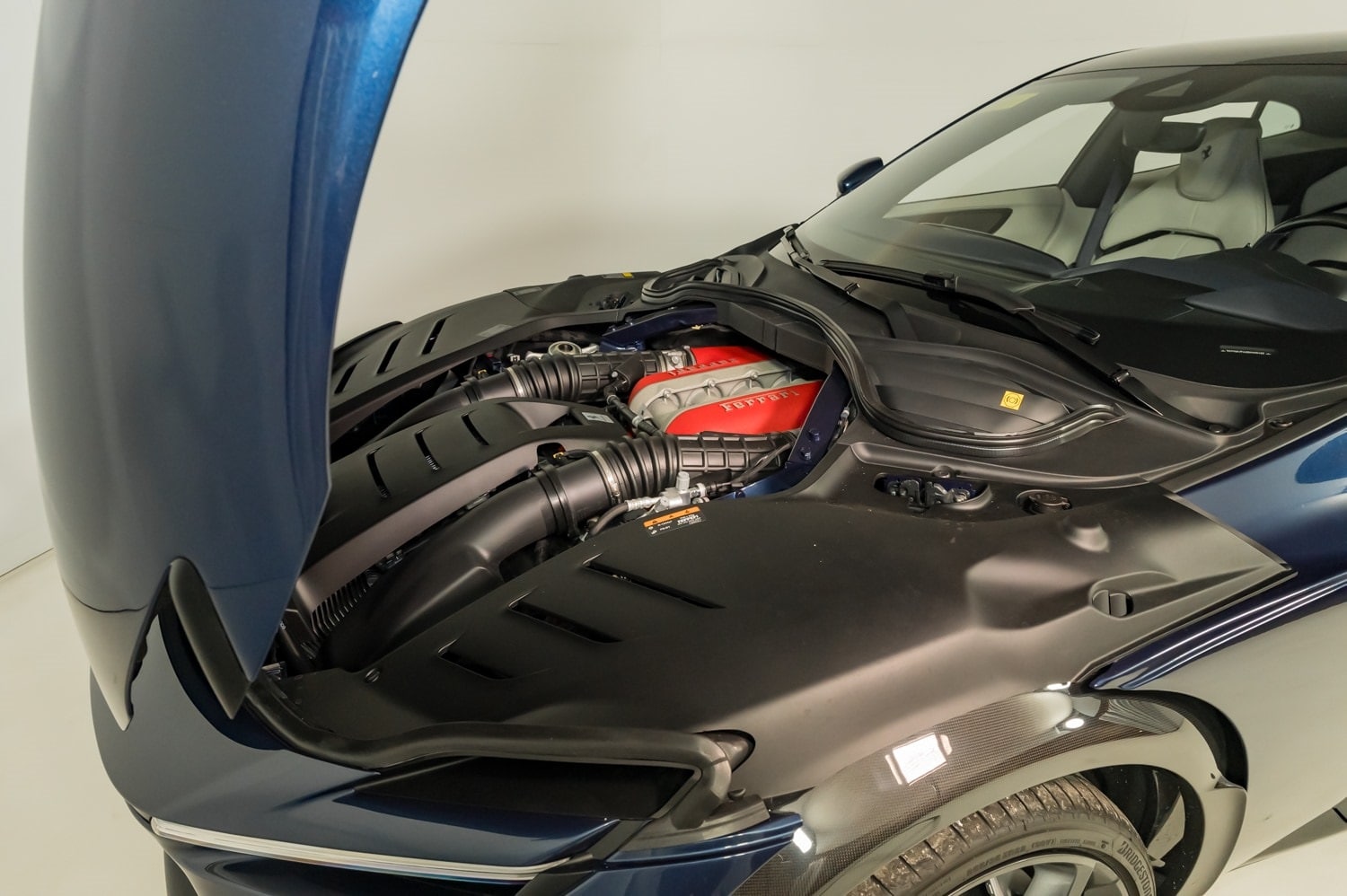 2024 Ferrari Purosangue photo 39