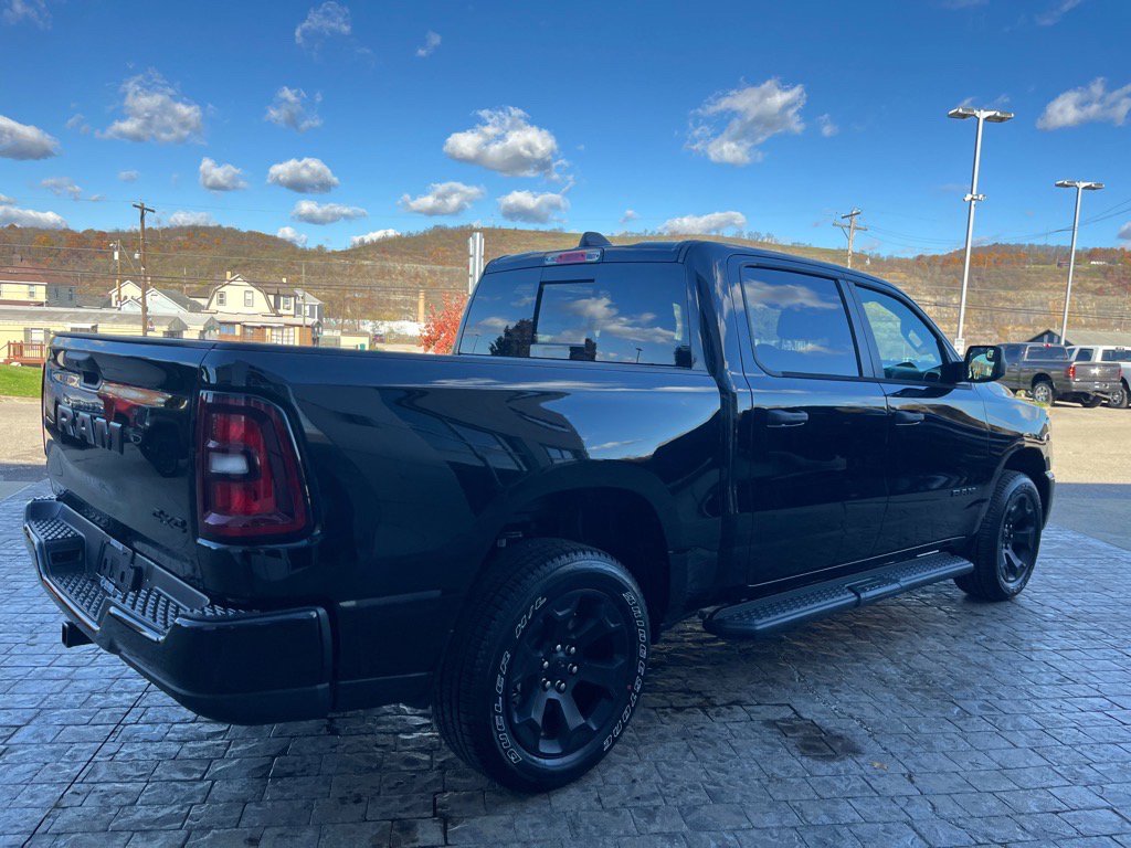 2025 Ram 1500 Tradesman photo 3