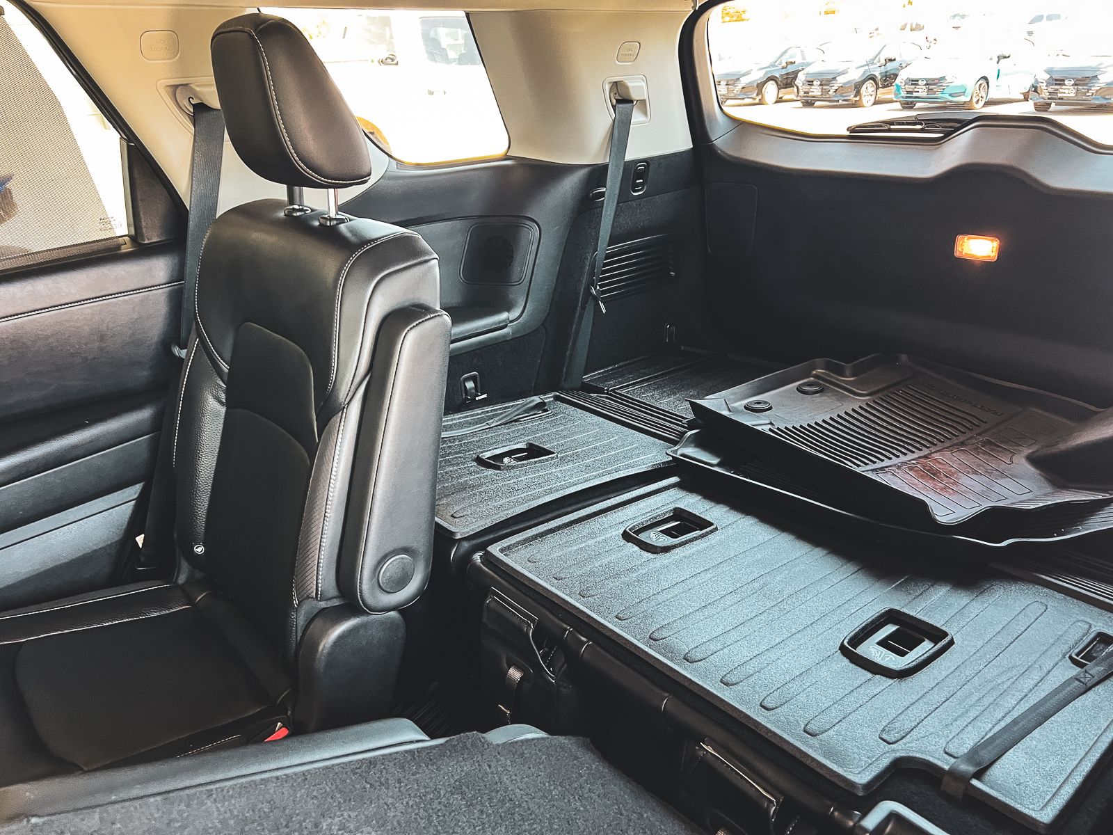 2022 Nissan Pathfinder SL photo 28