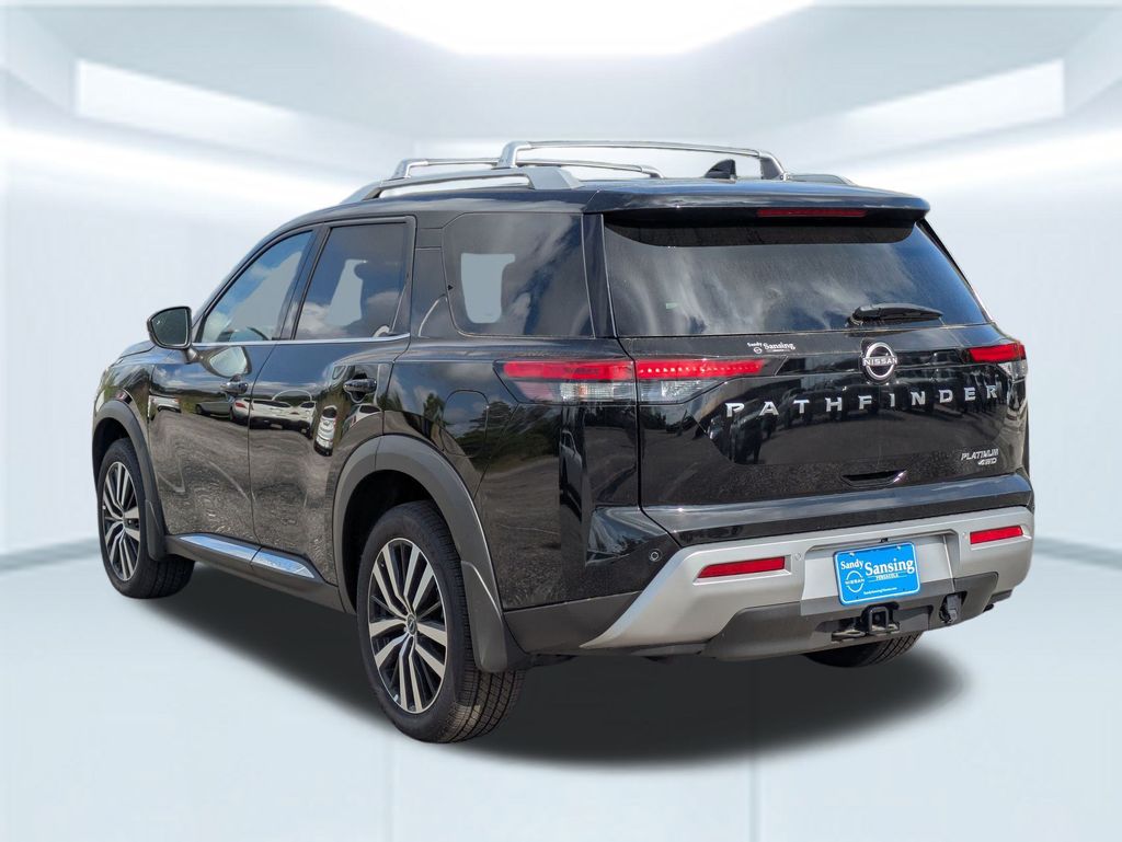 2025 Nissan Pathfinder Platinum photo 3