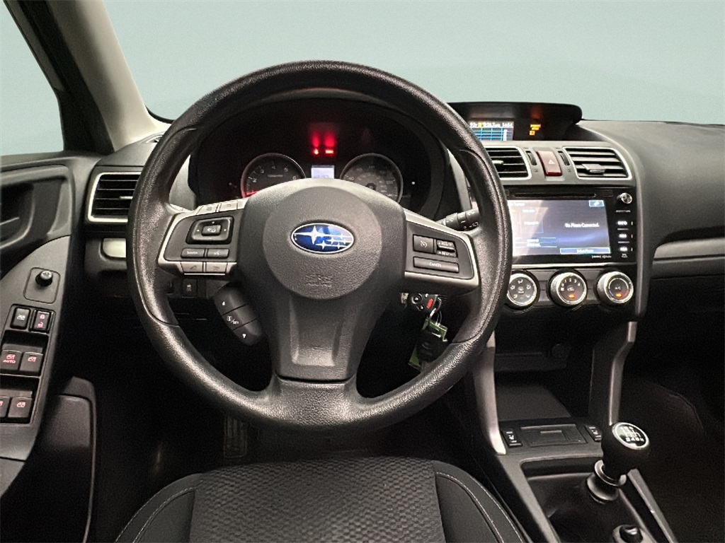 2016 Subaru Forester 2.5i Premium photo 16