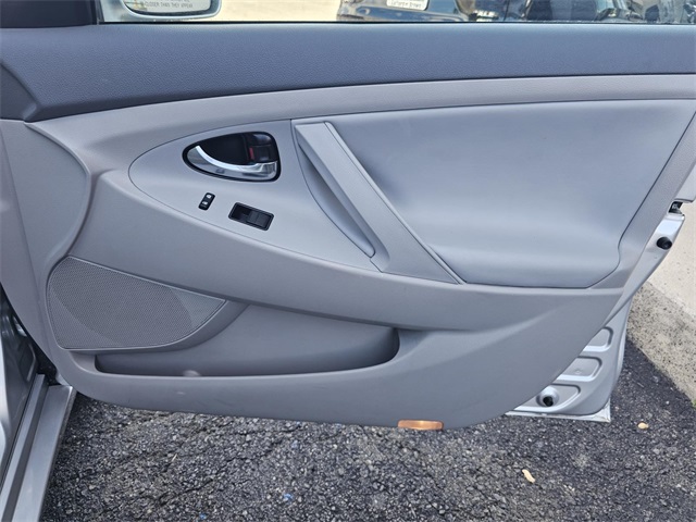 2009 Toyota Camry Hybrid Base photo 9