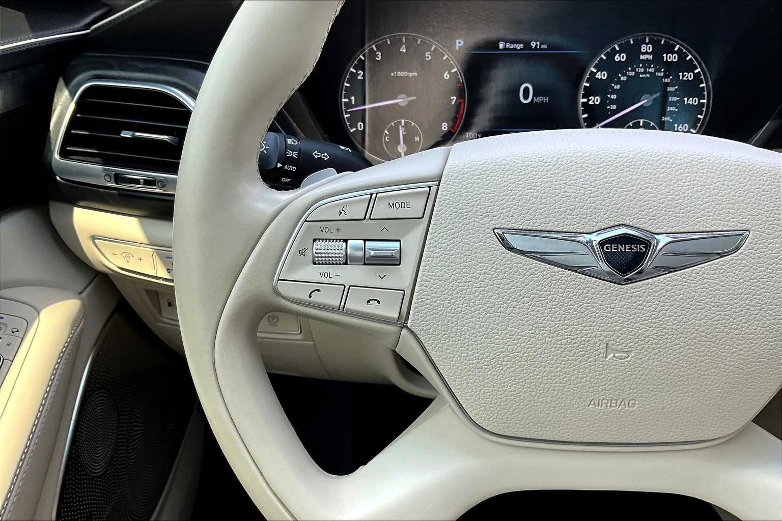 2022 Genesis G90 3.3T Premium photo 22