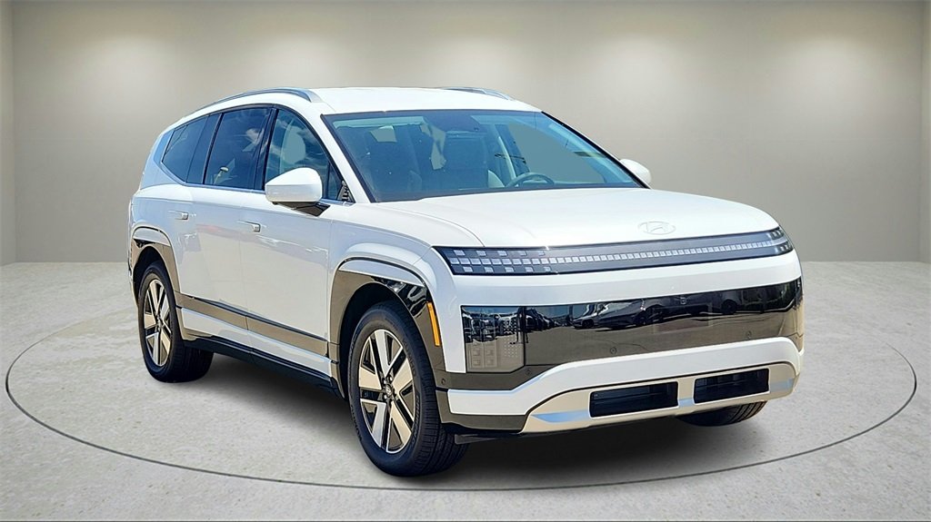 2026 Hyundai Ioniq SEL photo 16