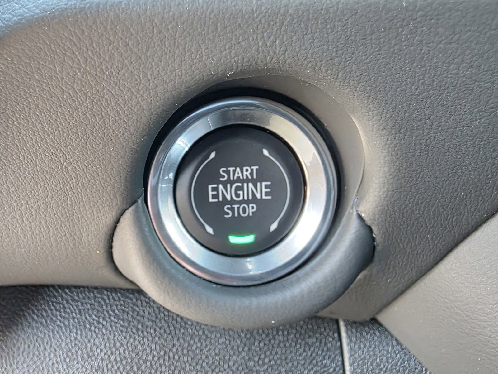 2025 Chevrolet Suburban Premier photo 28