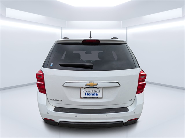 2017 Chevrolet Equinox LT photo 4