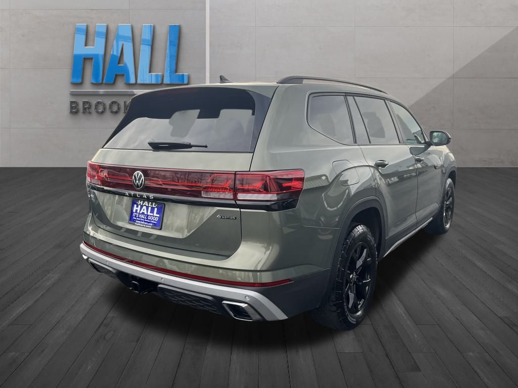 2025 Volkswagen Atlas Peak Edition SE photo 4