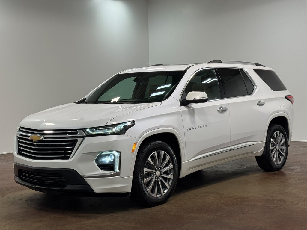 2023 Chevrolet Traverse Premier photo 2