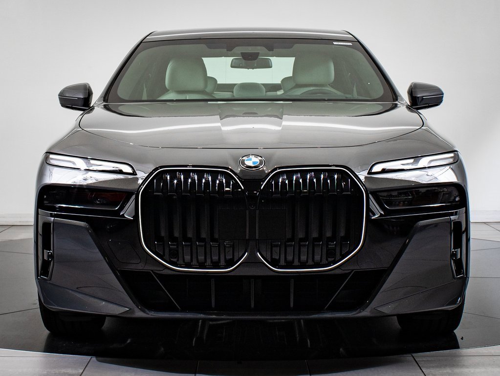 2025 Bmw 760i 760i xDrive photo 2