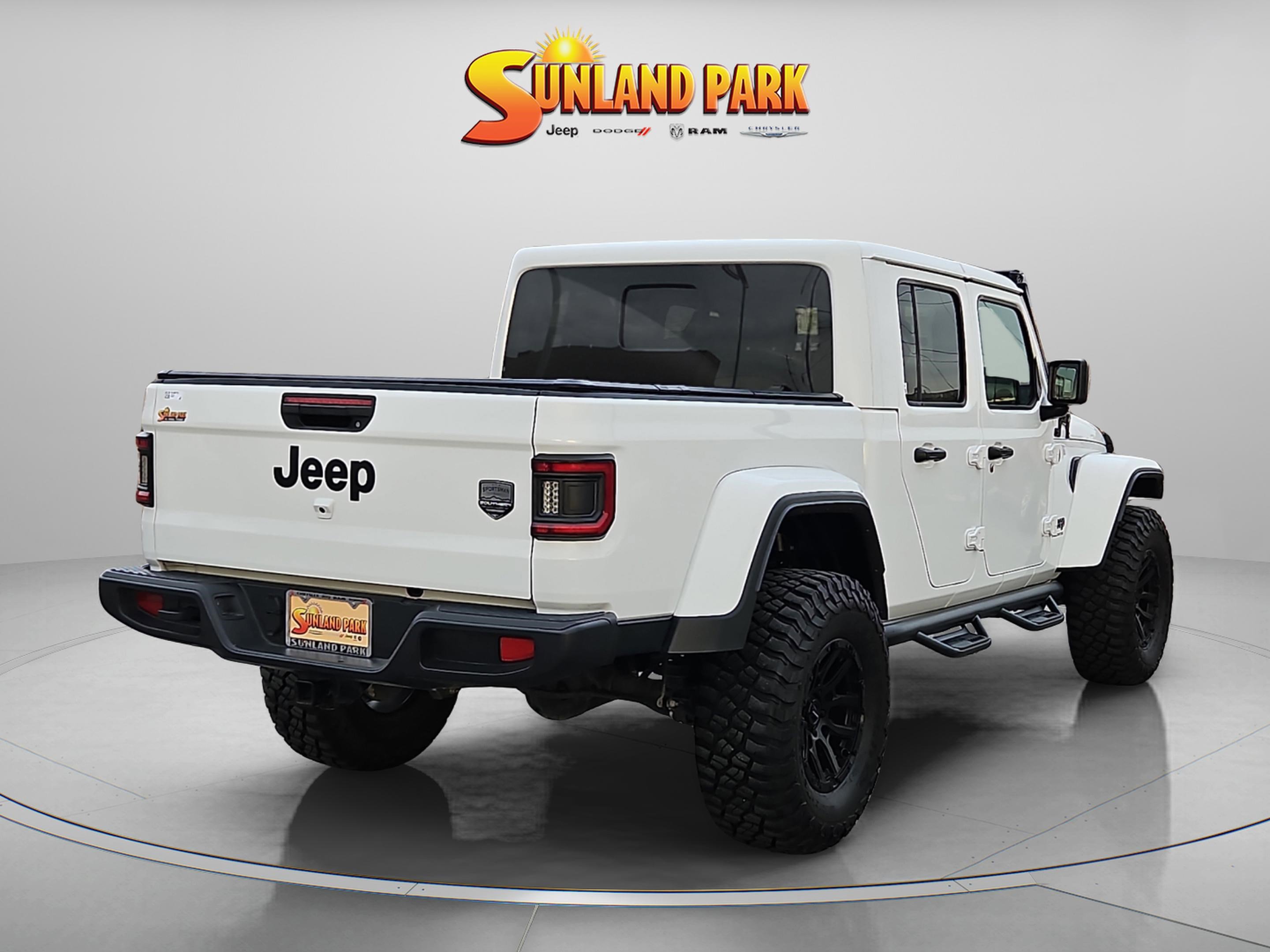 2025 Jeep Gladiator Sport photo 4