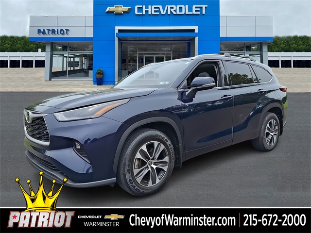 2022 Toyota Highlander XLE's photo