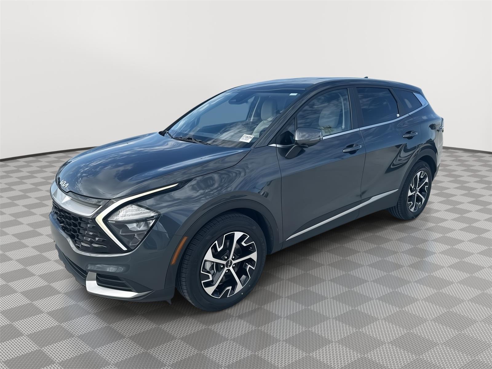 2023 Kia Sportage EX's photo