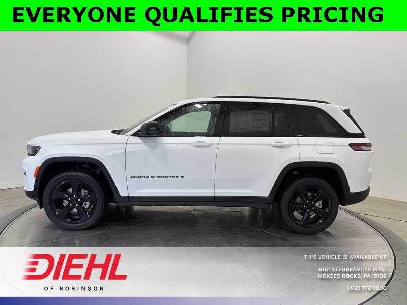 2025 Jeep Grand Cherokee Altitude photo 3