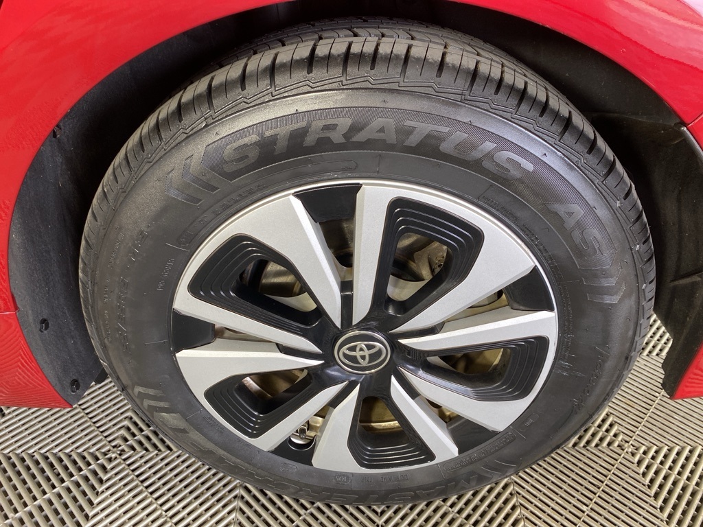 2017 Toyota Prius Prime Premium photo 18