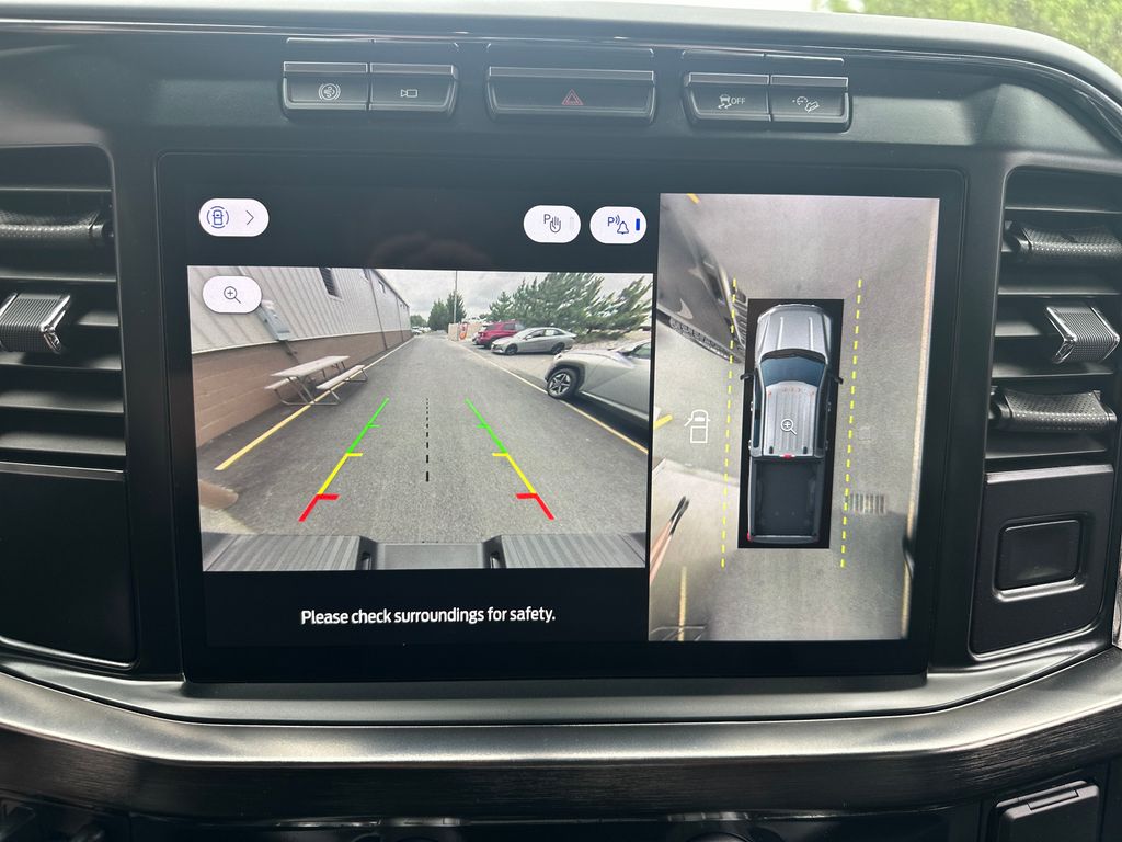 2023 Ford F-250 Lariat photo 18