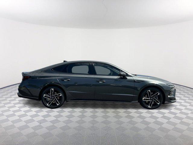 2025 Hyundai Sonata N Line photo 3