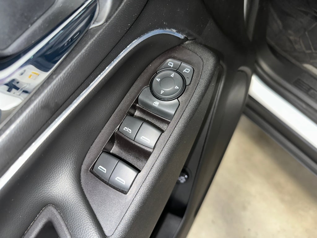 2019 Chevrolet Equinox LT photo 4