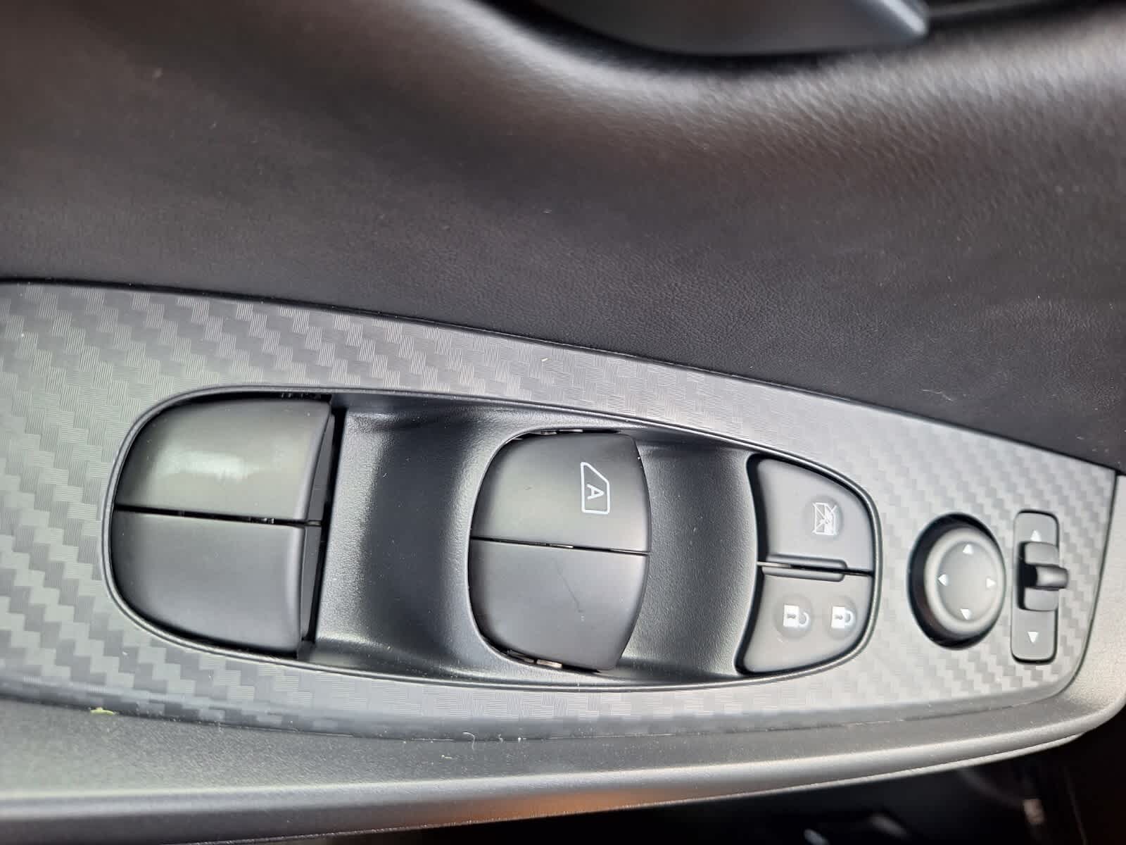 2025 Nissan Sentra S photo 18