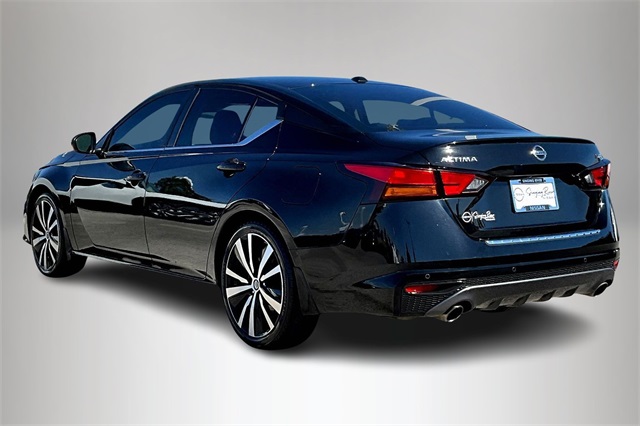 2021 Nissan Altima 2.5 SR photo 4