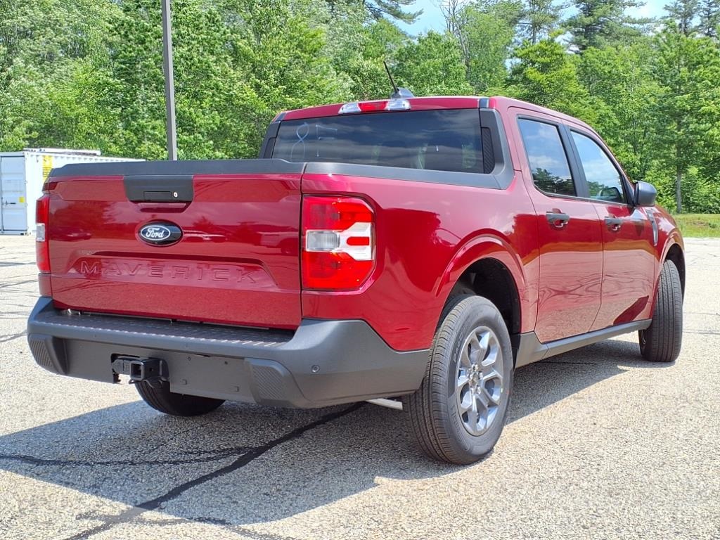 2025 Ford Maverick XLT photo 2