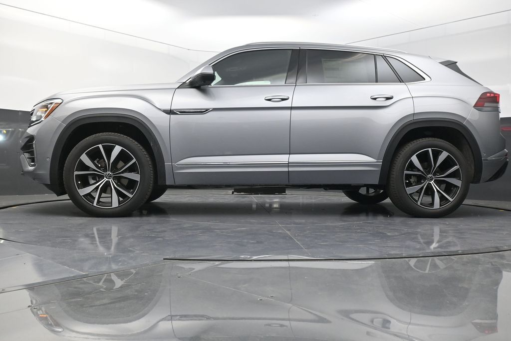 2025 Volkswagen Atlas Cross Sport SEL Premium R-Line photo 21