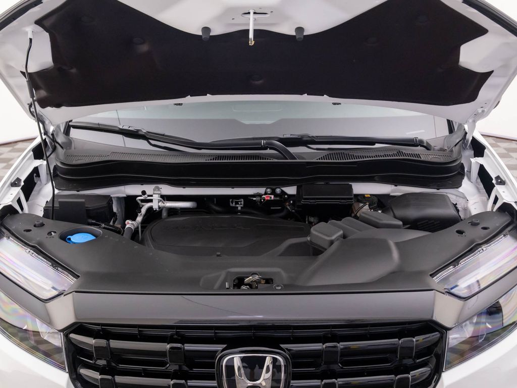 2025 Honda Ridgeline Black Edition photo 28