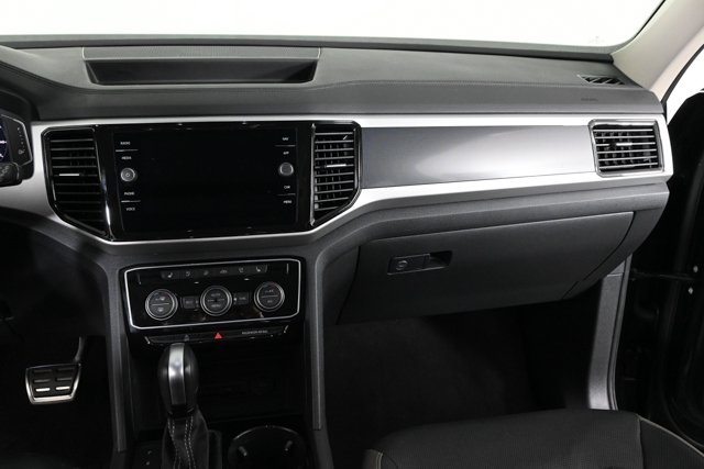 2022 Volkswagen Atlas V6 SEL Premium R-Line photo 18