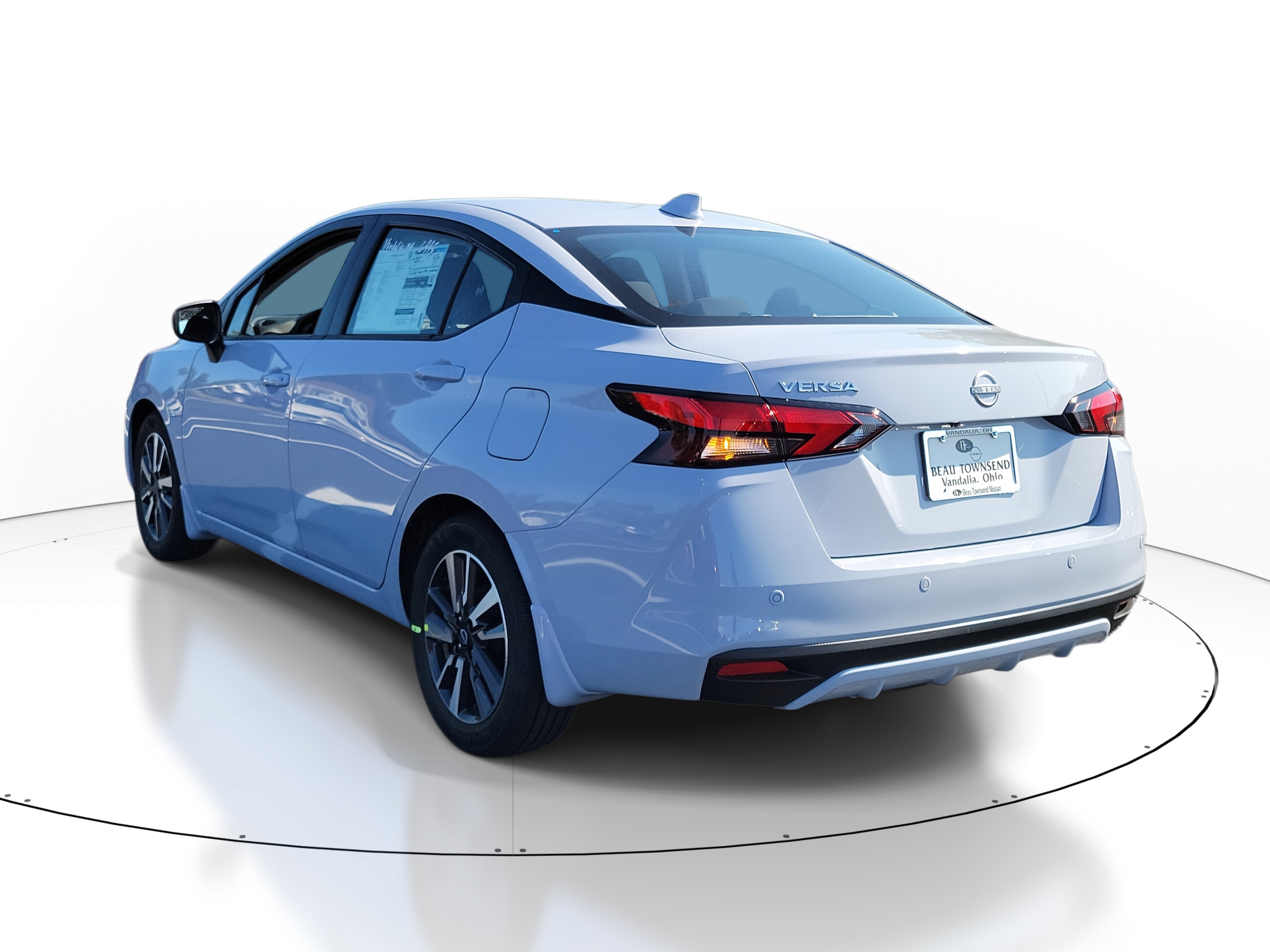 2025 Nissan Versa SV photo 3