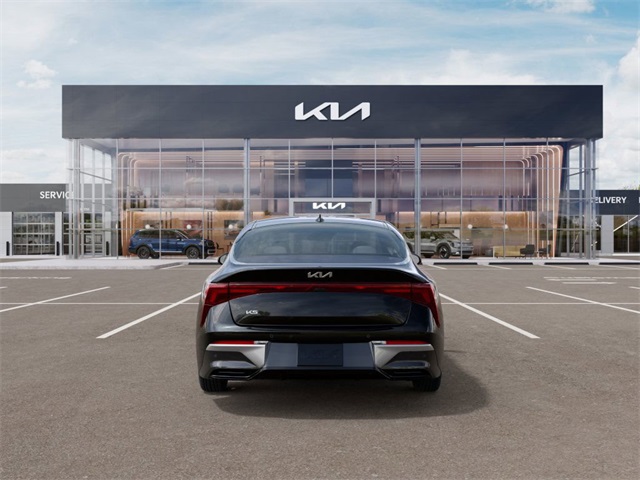 2025 Kia K5 LXS photo 4
