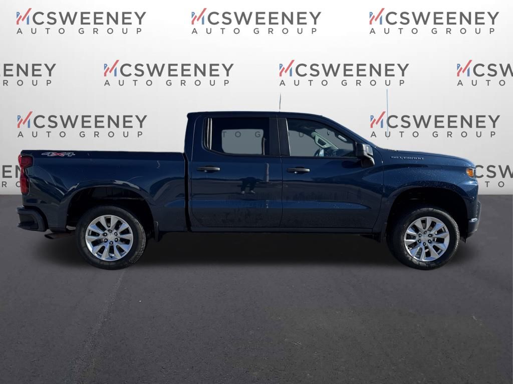 2021 Chevrolet Silverado 1500 Custom photo 4