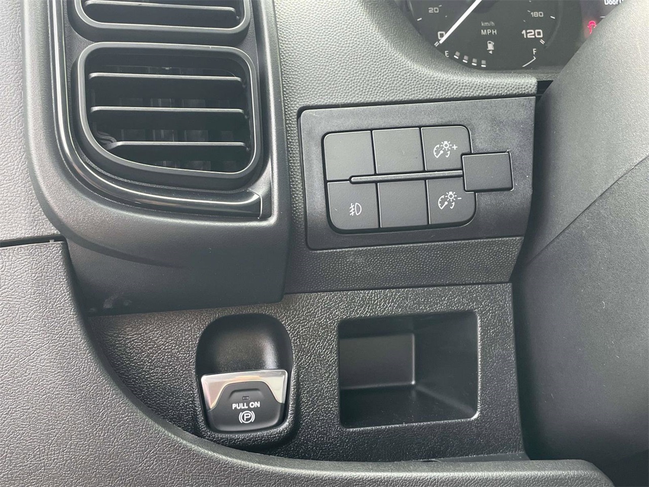 2024 Ram ProMaster 1500 photo 10