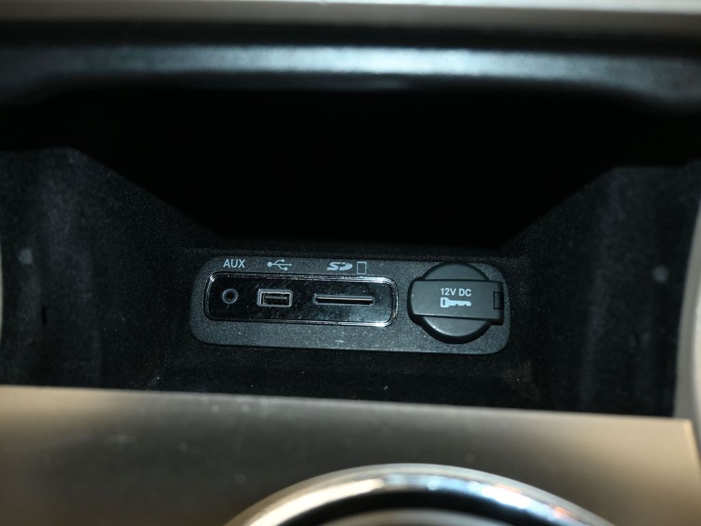 2015 Jeep Grand Cherokee Overland photo 3