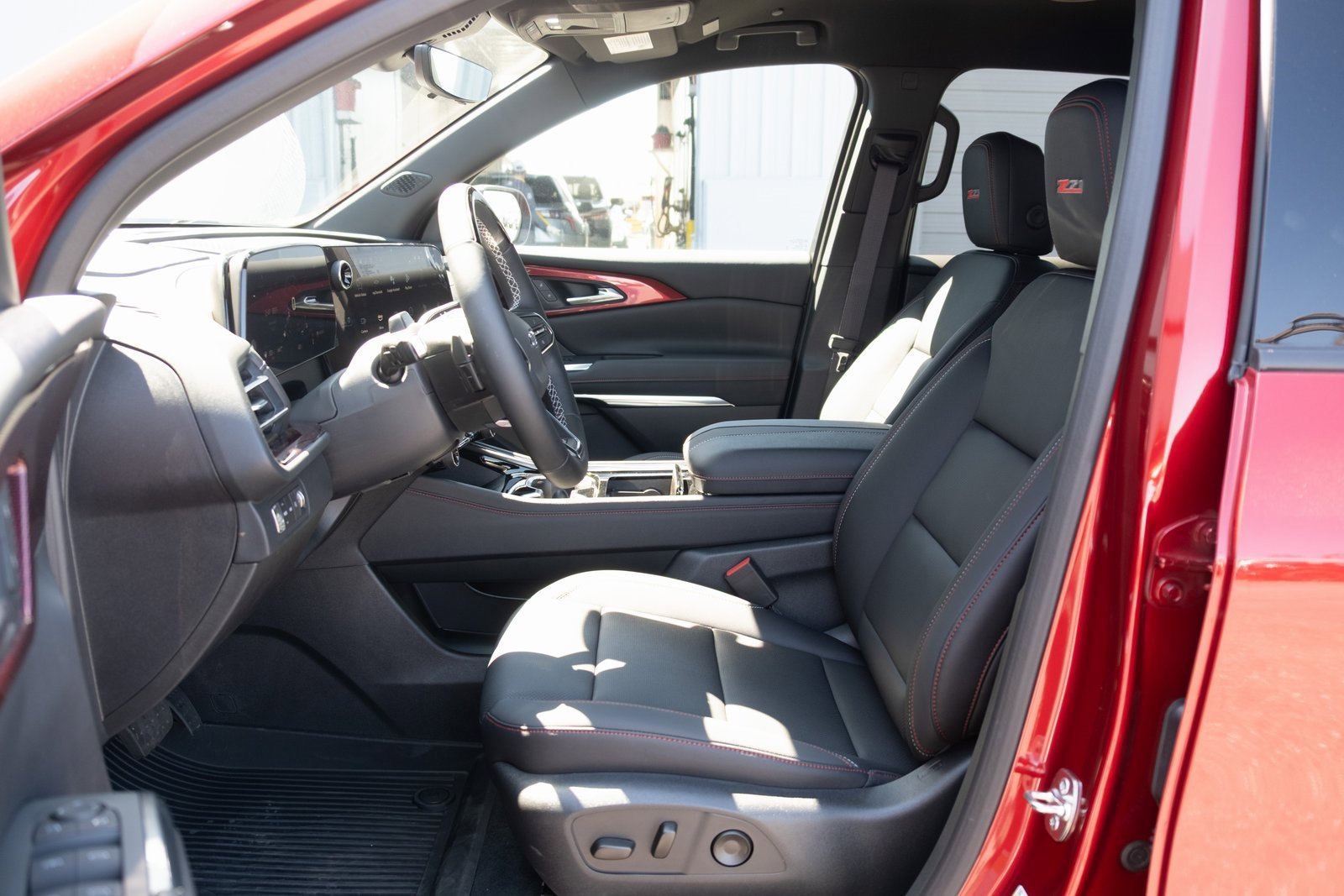 2025 Chevrolet Traverse Z71 photo 10