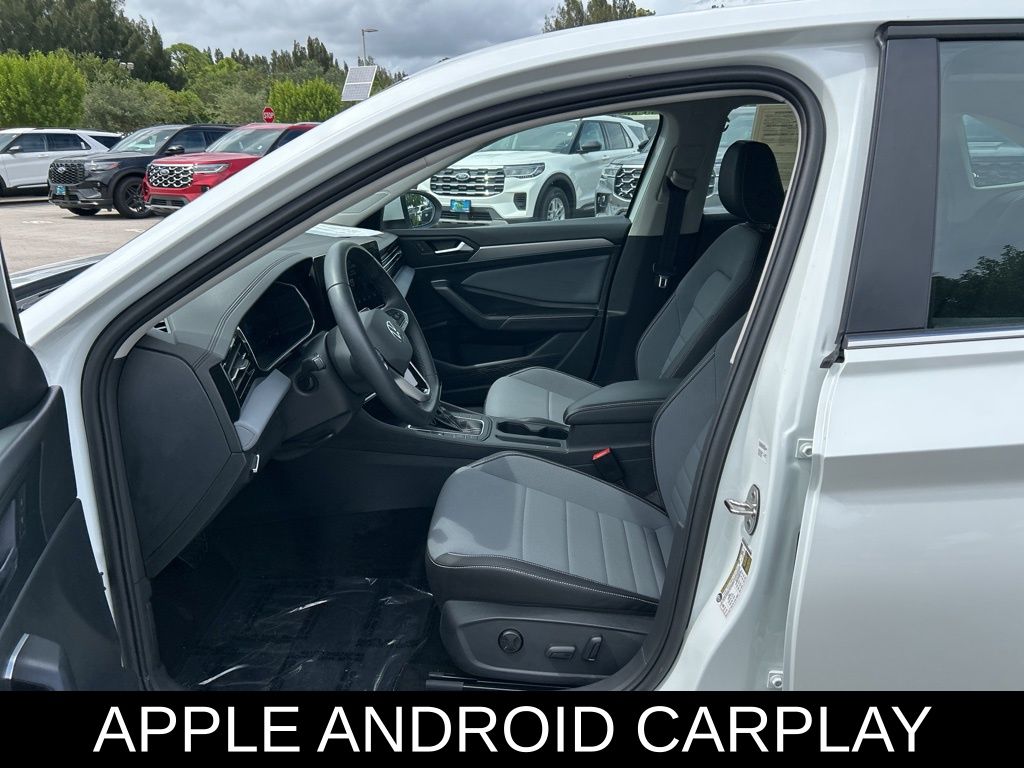 2025 Volkswagen Jetta 1.5T SE photo 8