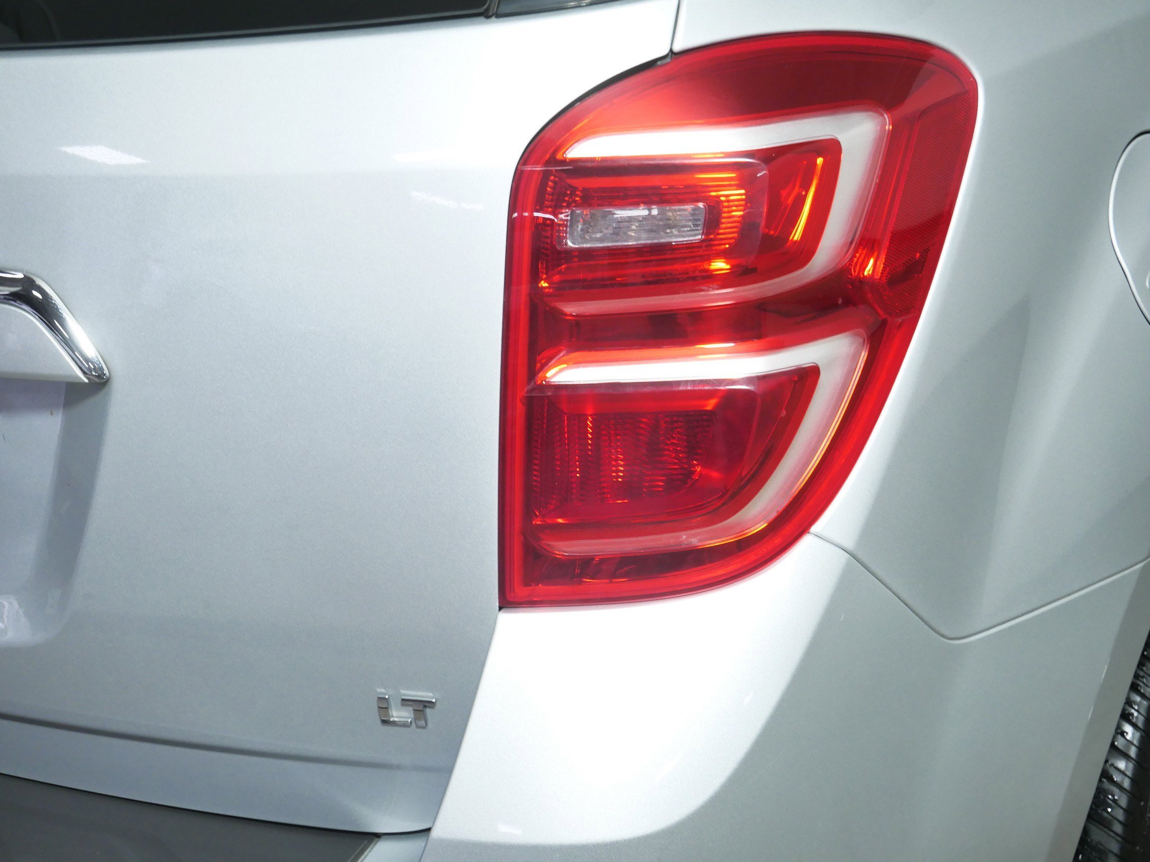2017 Chevrolet Equinox LT photo 17