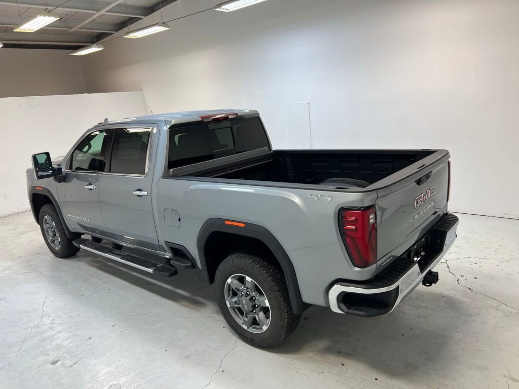 2026 Gmc Sierra 2500 HD SLT photo 2