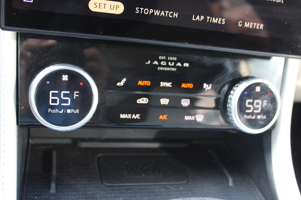 2024 Jaguar F-PACE R-Dynamic S P400 photo 18