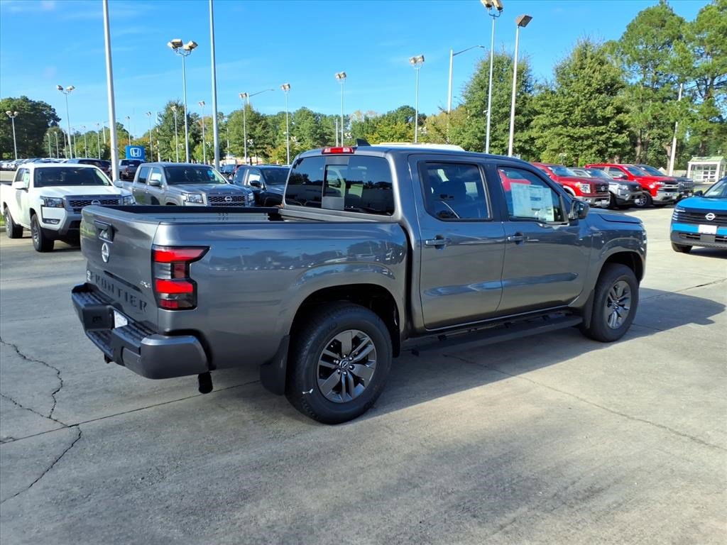 2026 Nissan Frontier SV photo 3
