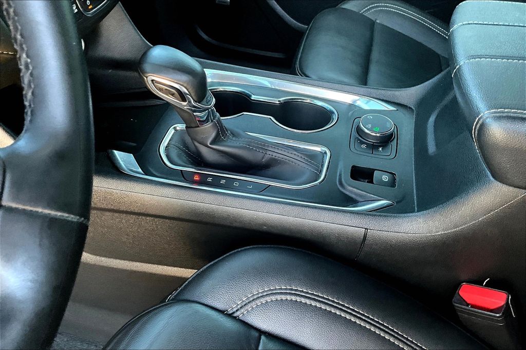 2023 Chevrolet Traverse Leather photo 15