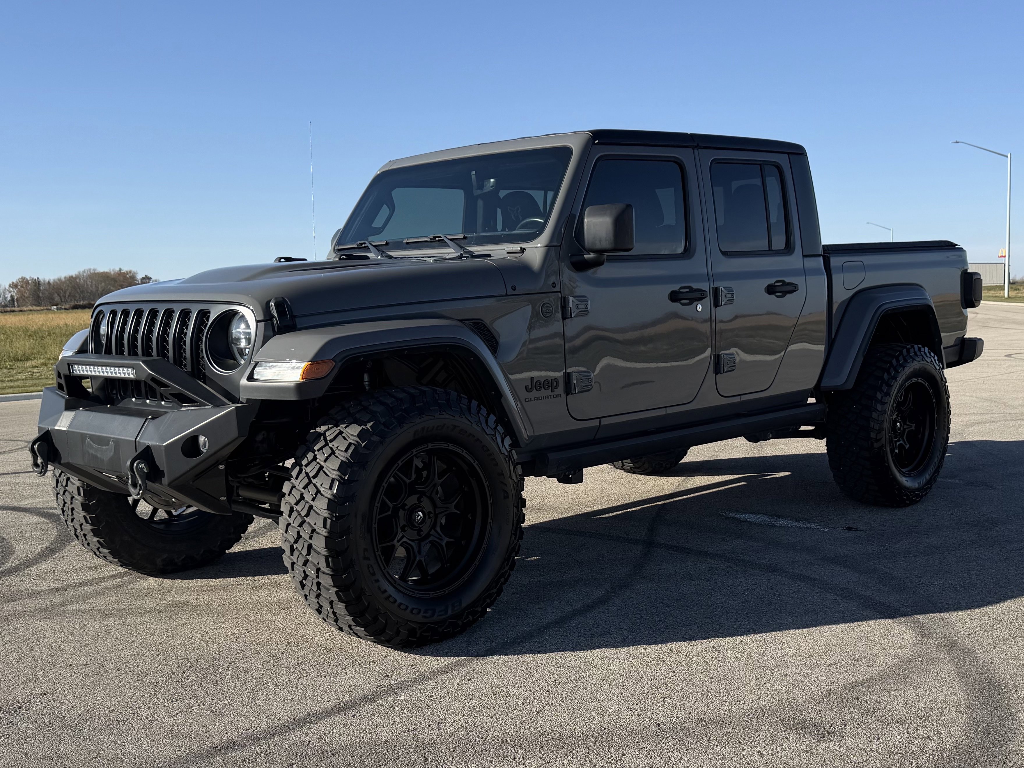 Used 2022 Jeep Gladiator Sport S with VIN 1C6JJTAG6NL148259 for sale in Saint Charles, Minnesota
