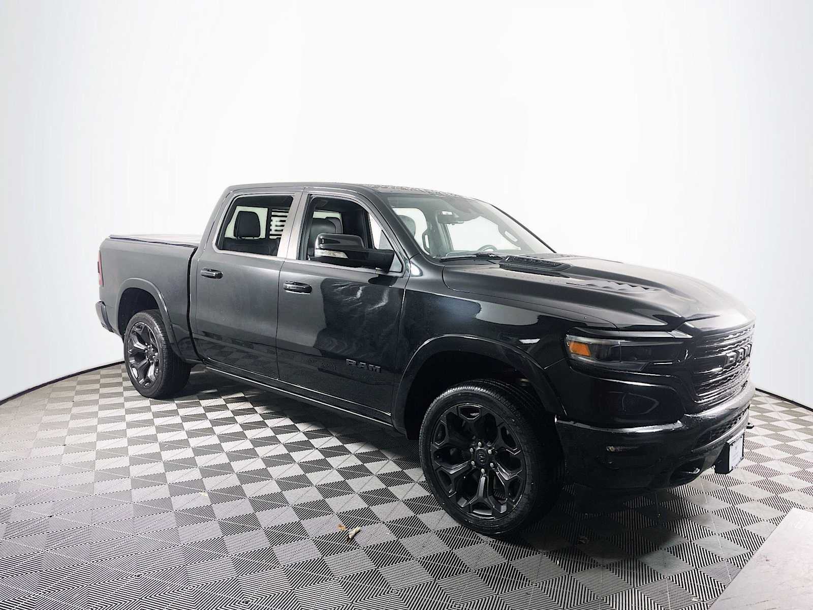 2021 Ram 1500 Limited photo 3