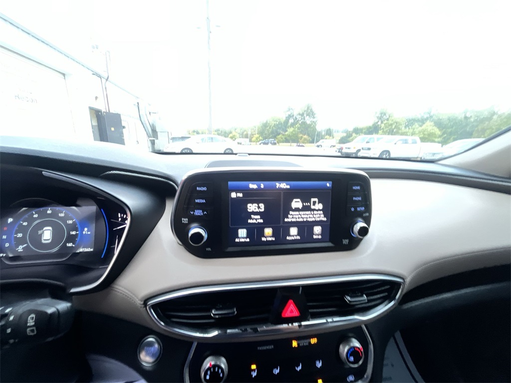 2020 Hyundai Santa Fe SEL photo 15