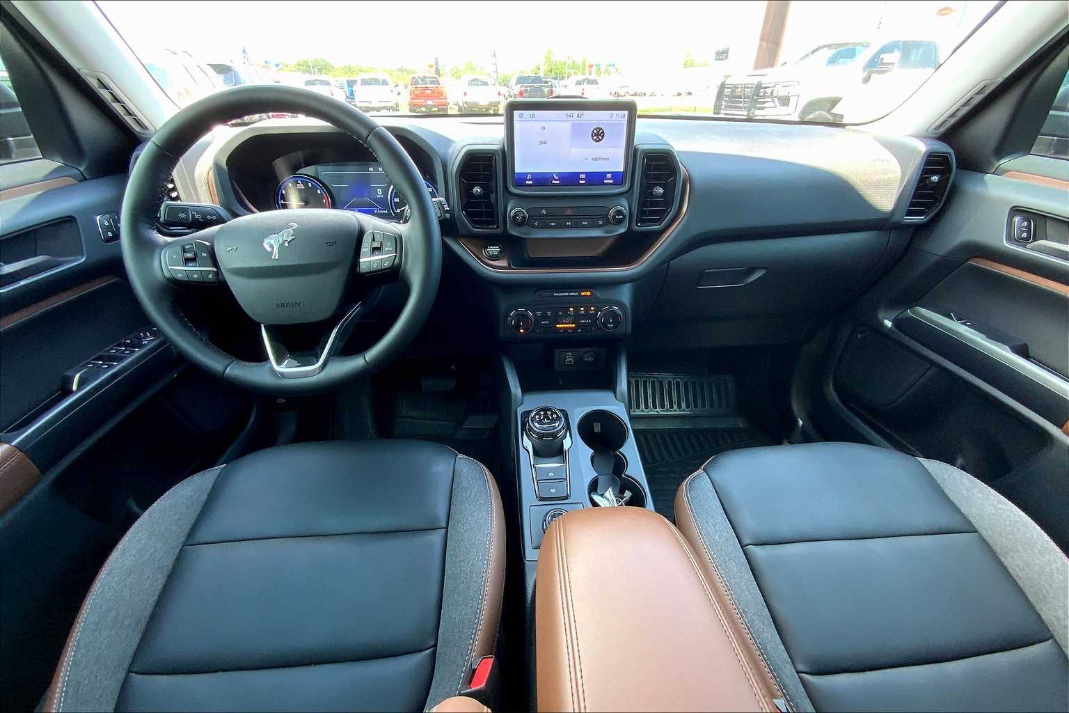 2024 Ford Bronco Sport Outer Banks photo 14