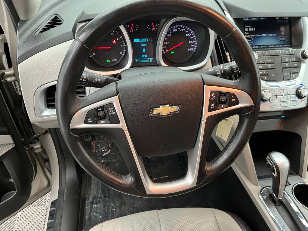 2013 Chevrolet Equinox photo 2